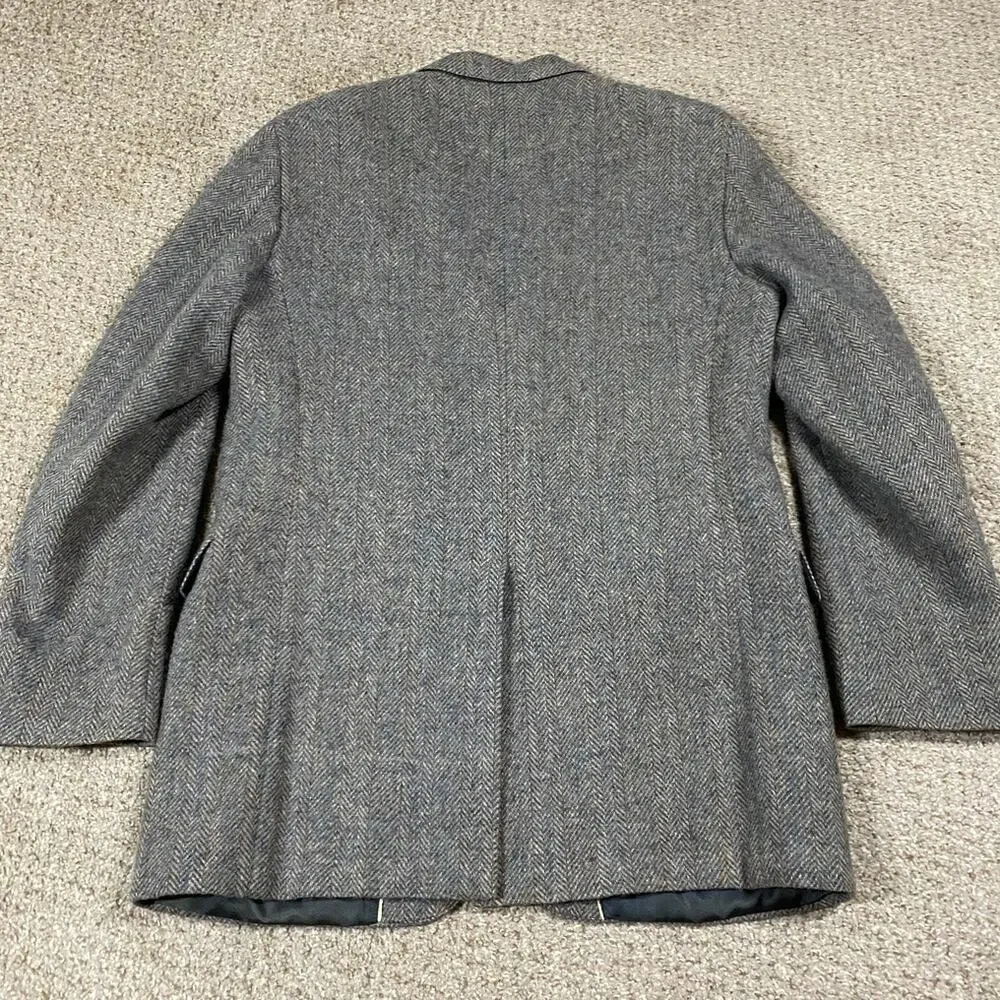 VTG Tweed Sport Coat Mens 42 Gray Austin Hill Wool Preppy Blazer Herringbone USA